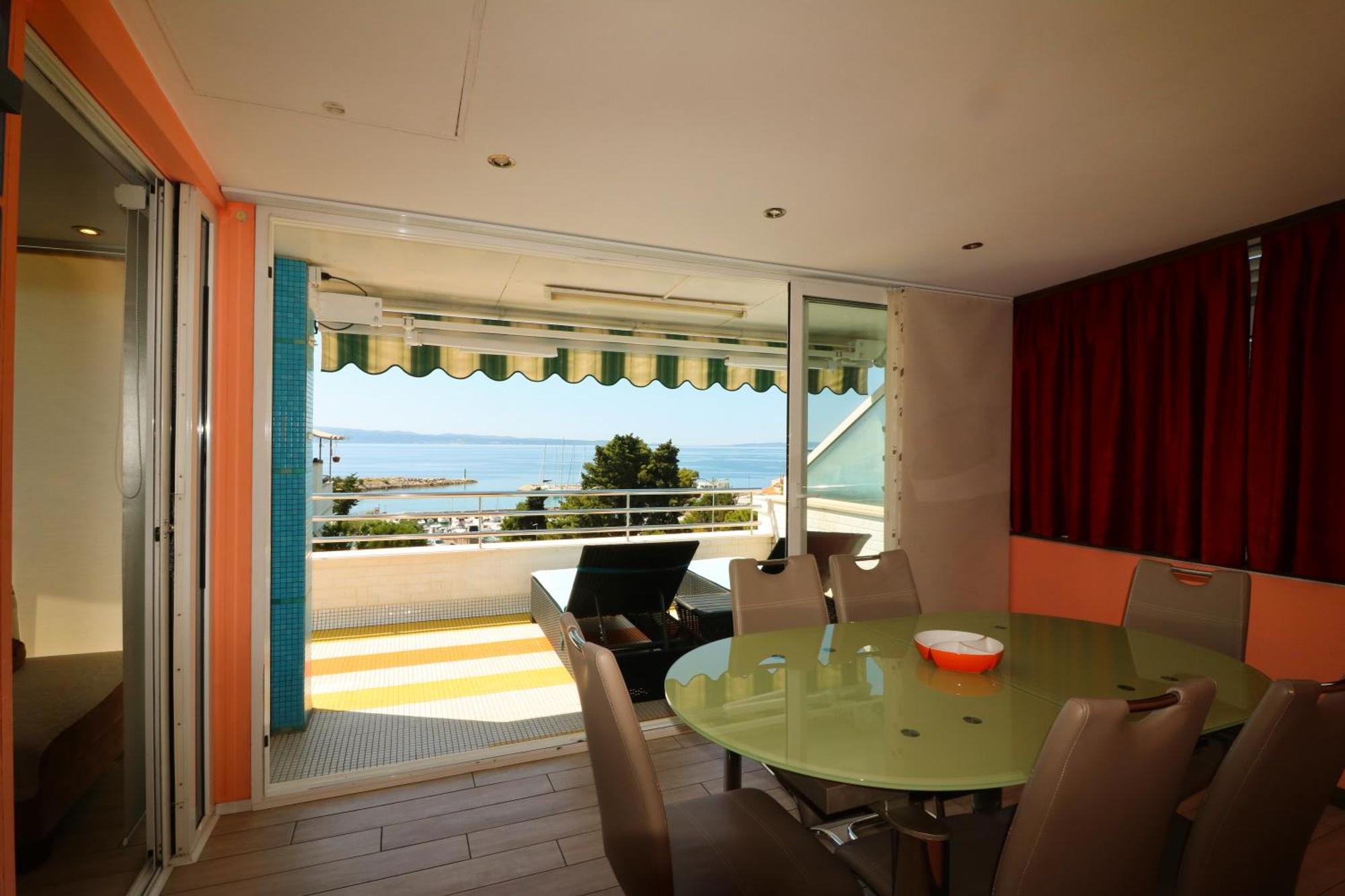 Apartament And Tudor *